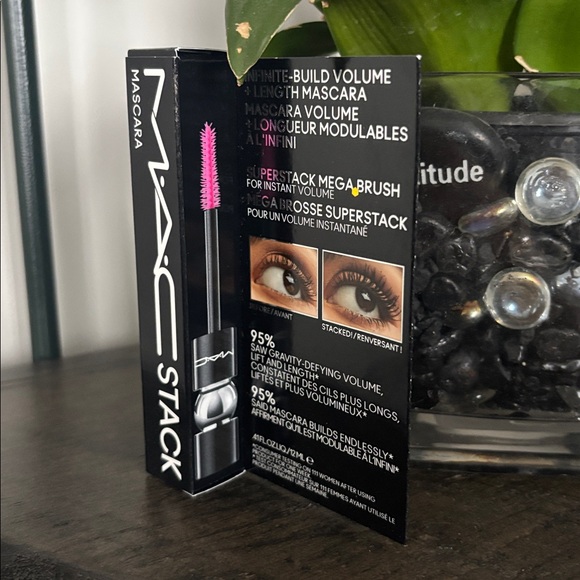 NWT MAC Stack Mascara SuperStack Mega Brush - Picture 6 of 8